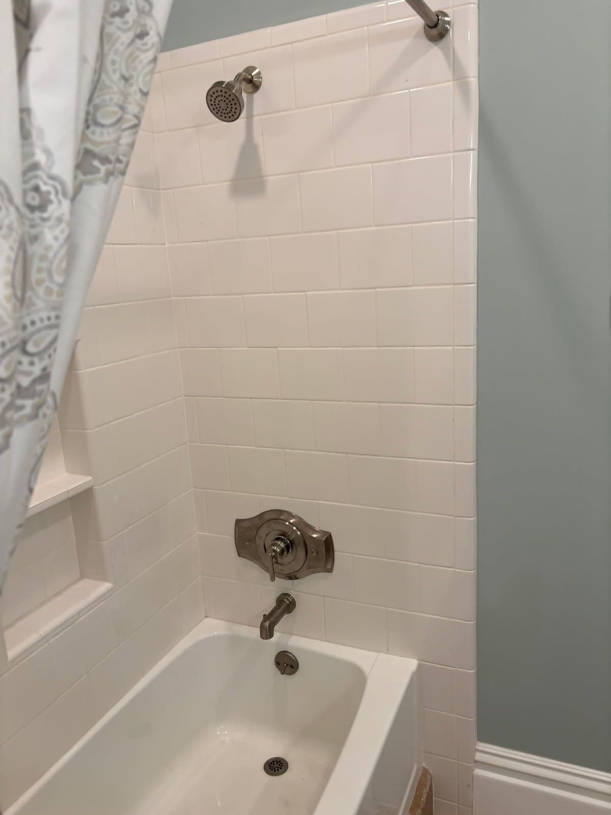 Gallery photos for Moen Posi-Temp Valve Installation in South Salt Lake: Image #1