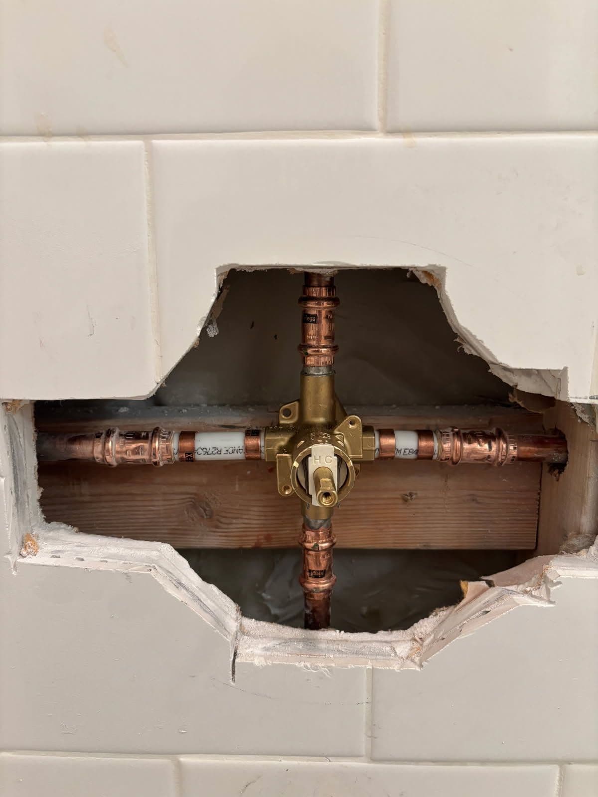 Gallery photos for Moen Posi-Temp Valve Installation in South Salt Lake: Image #2