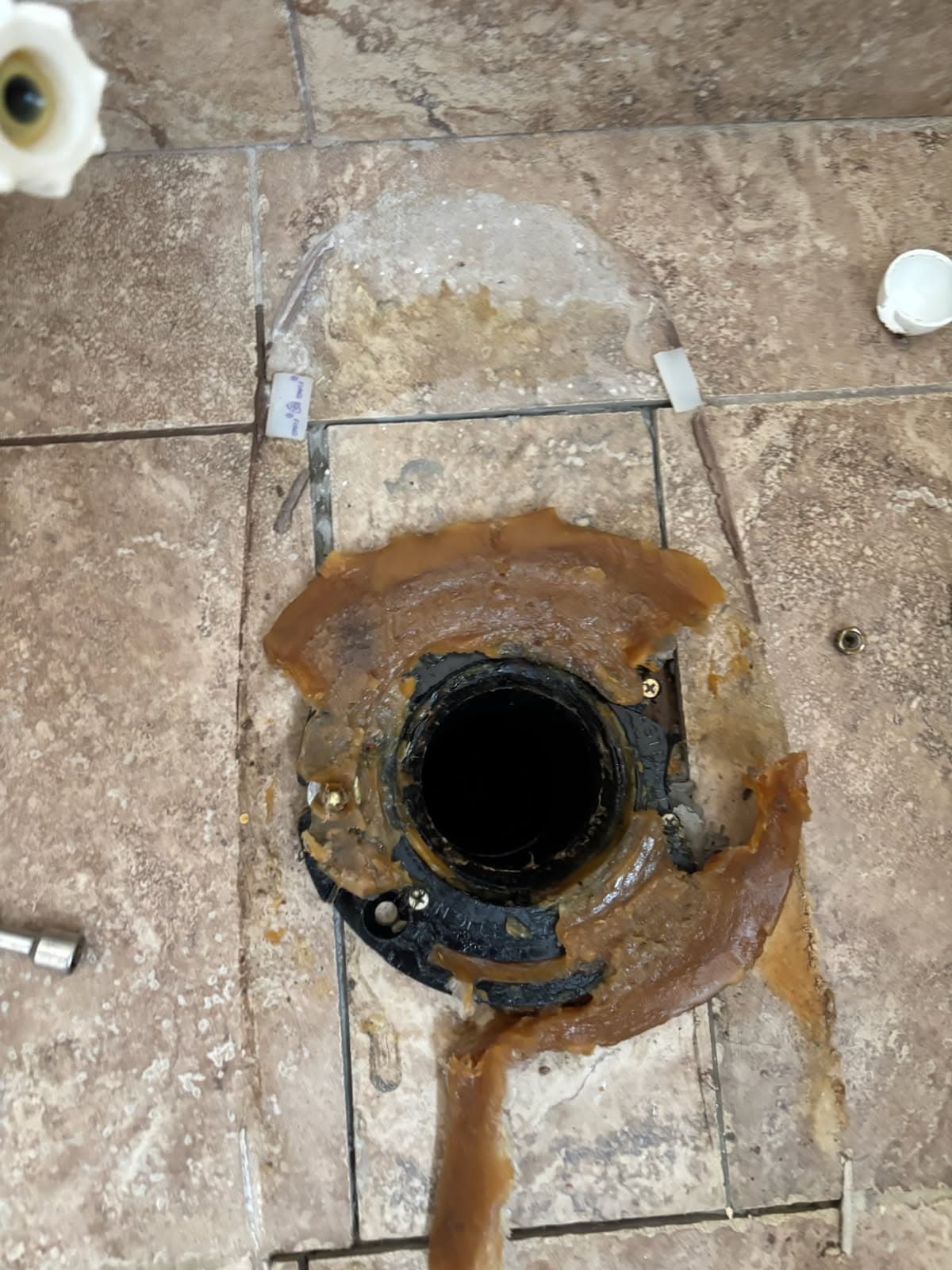 Gallery photos for Toilet Flange Replacement for a Leak-Free Bathroom: Image #2