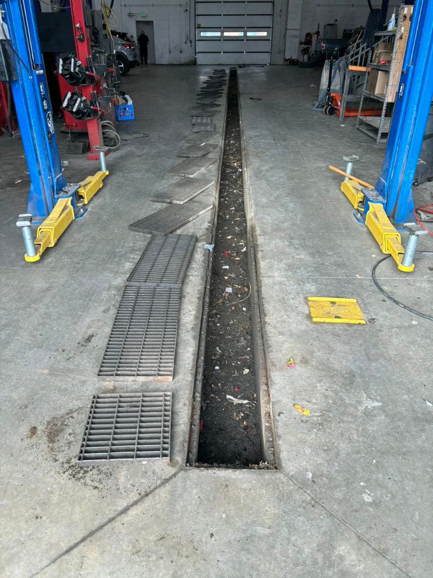Gallery photos for Drain Cleaning Success at Local Garage: Image #1