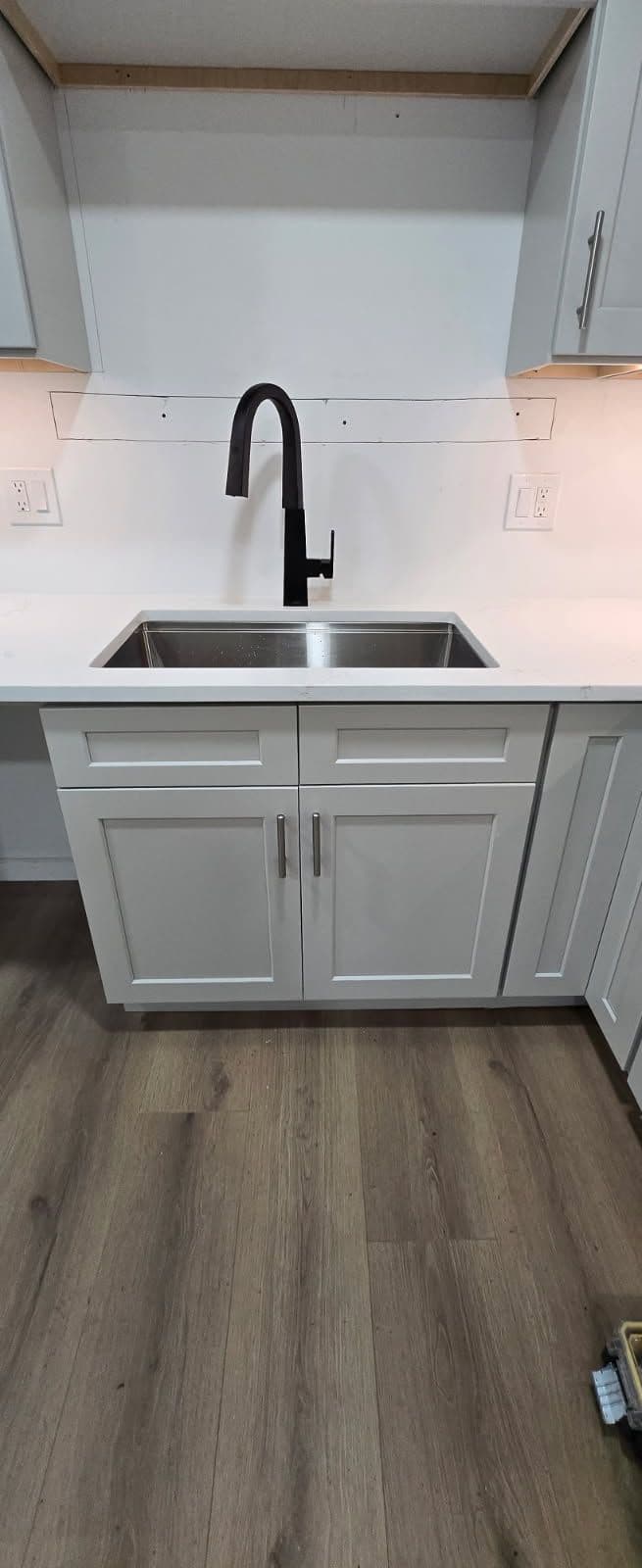 Gallery photos for Kitchen Faucet and Garbage Disposal Install Done Right: Image #2
